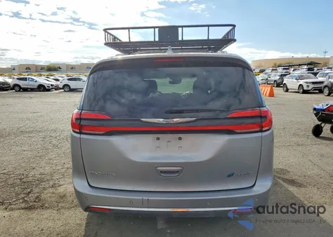 2021 Chrysler Pacifica Hybrid Touring L z USA, uszkodzony, nr VIN 2C4RC1L72MR585947